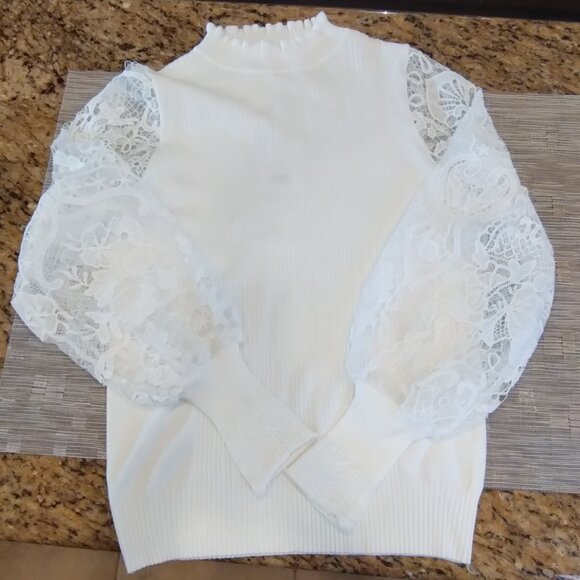 Sioni Tops - Sioni Milano Ribbed Lace Long Sleeve Mockneck Top Eggshell Size M NWT